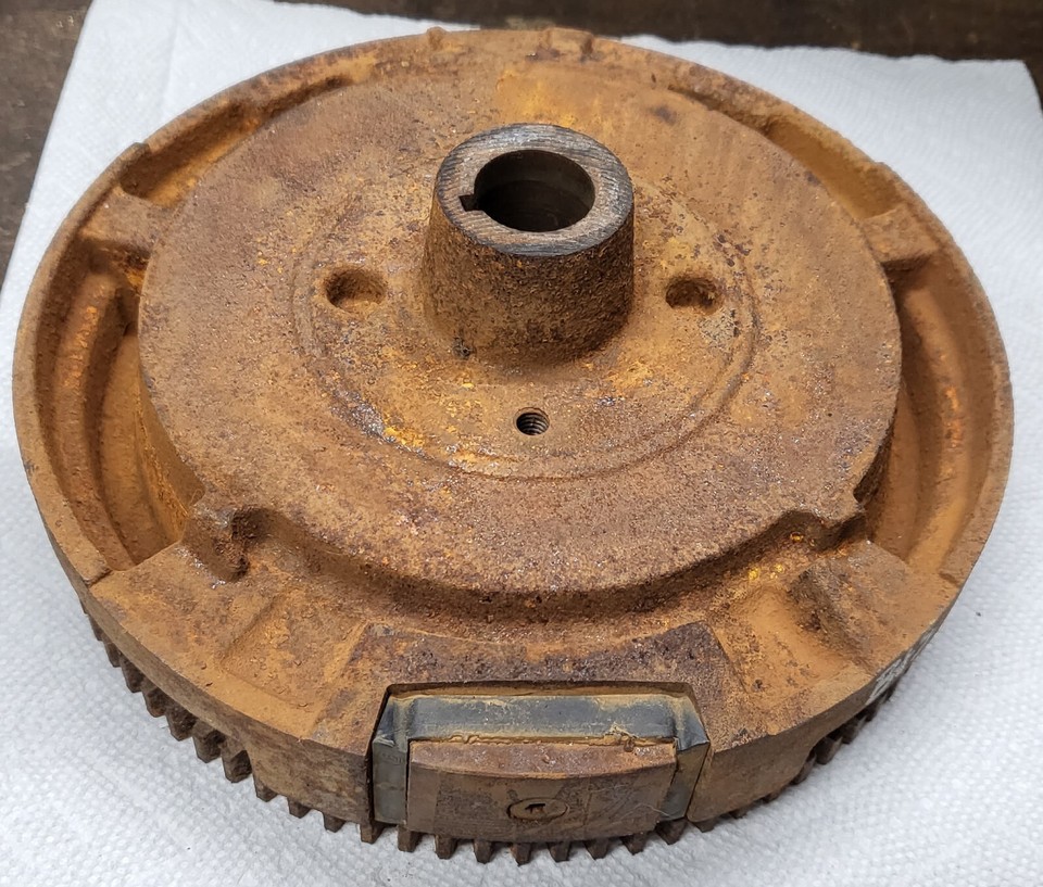 Briggs & Stratton Single Cylinder Flywheel 698282 !LOOSE eBay