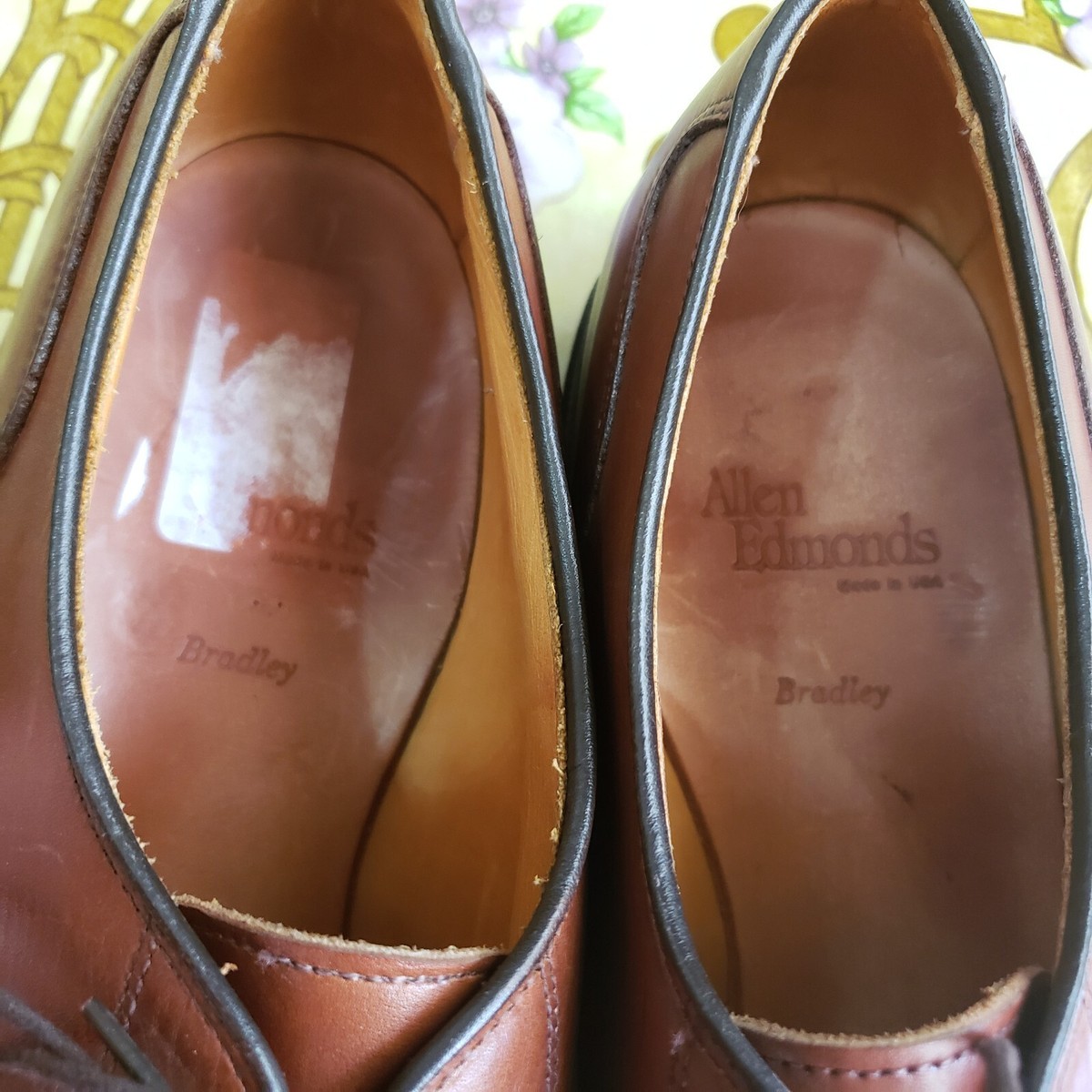 Allen Edmonds Bradley Split-Toe Oxford | Men’s 12B | Chili Brown | Made in USA Allen Edmonds Strand Cap-toe Dark Chili Calfskin - Sherman  main image 2