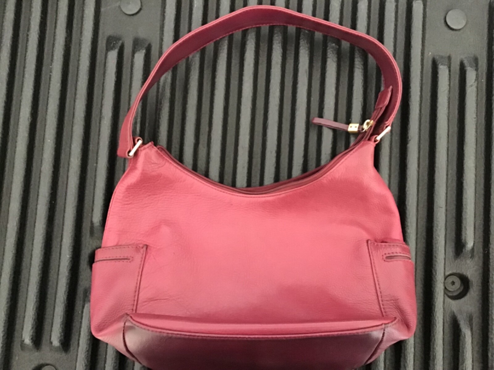SONOMA LIFE & STYLE - LEATHER HAND BAG - COLOR BURGUNDY