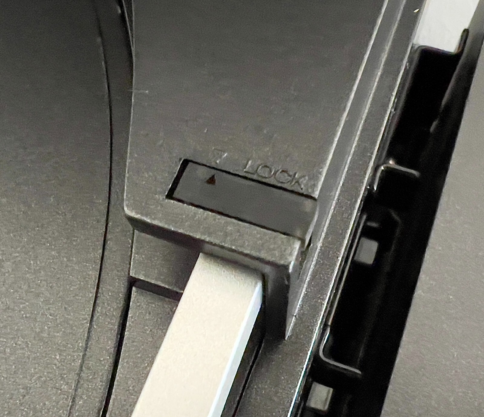 Sony PS-Q7 Tonearm Lock