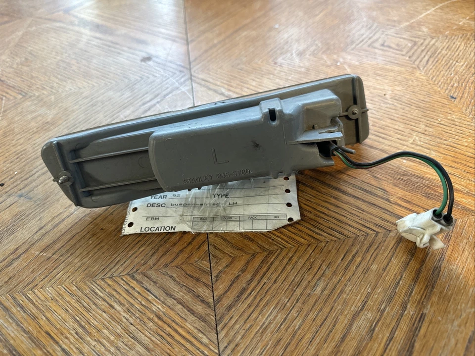 Señal de giro delantero izquierdo 045-5780l PARA MITSUBISHI SIGMA Foto 4 de 4