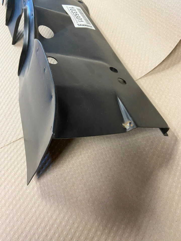 Saab 900 1979 - 1993 LH 传动轴隧道维修接线板 Skandix 1035801 — 第 4/4 张图片