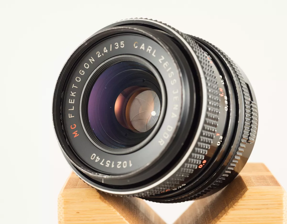 Carl Zeiss Jena Flektogon 35mm F2.4 MC M42 Lens - Multicoated 2,4/35 Macro  A7 II