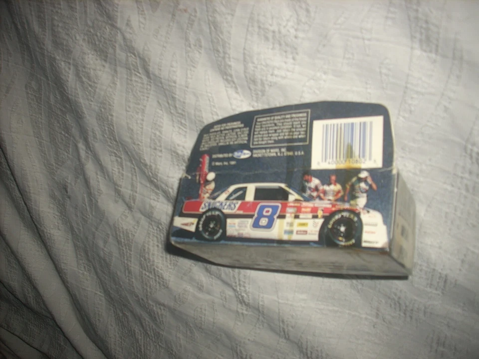 SNICKERS BUICK #8 NASCAR, 4 pulgadas LARGO FUNDIDO A PRESIÓN, NUNCA JUGADO CON, ¡RARO!! Foto 4 de 4