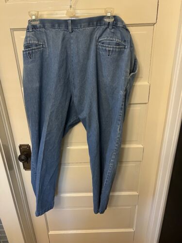 Haggar Jeans Mens 44x30 Blue Denim Classic Fit Adjustable Waist Pleated Retro H1 - Picture 2 of 4