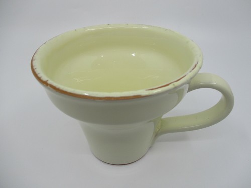 VIETRI CUCINA FRESCA CREAM MUG - 3 7/8" 0712I - Picture 2 of 3