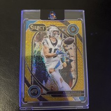 Adam Thielen Vikings 2024 Panini Select Gold Mojo Prizm #2/10 💜