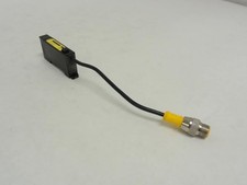 203005 New-No Box; Banner D12E2P6FPQ6-54878 Photsensor; 10-30VDC; Visible Red LE