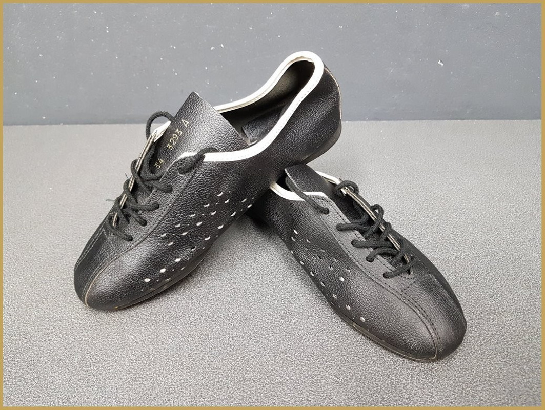 Chaussures N.O.S SCENO taille 34 pour pieds sensibles Ref 10