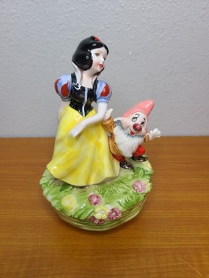 Schmid Walt Disney Snow White Music Box ''Someday My Prince Will Come''