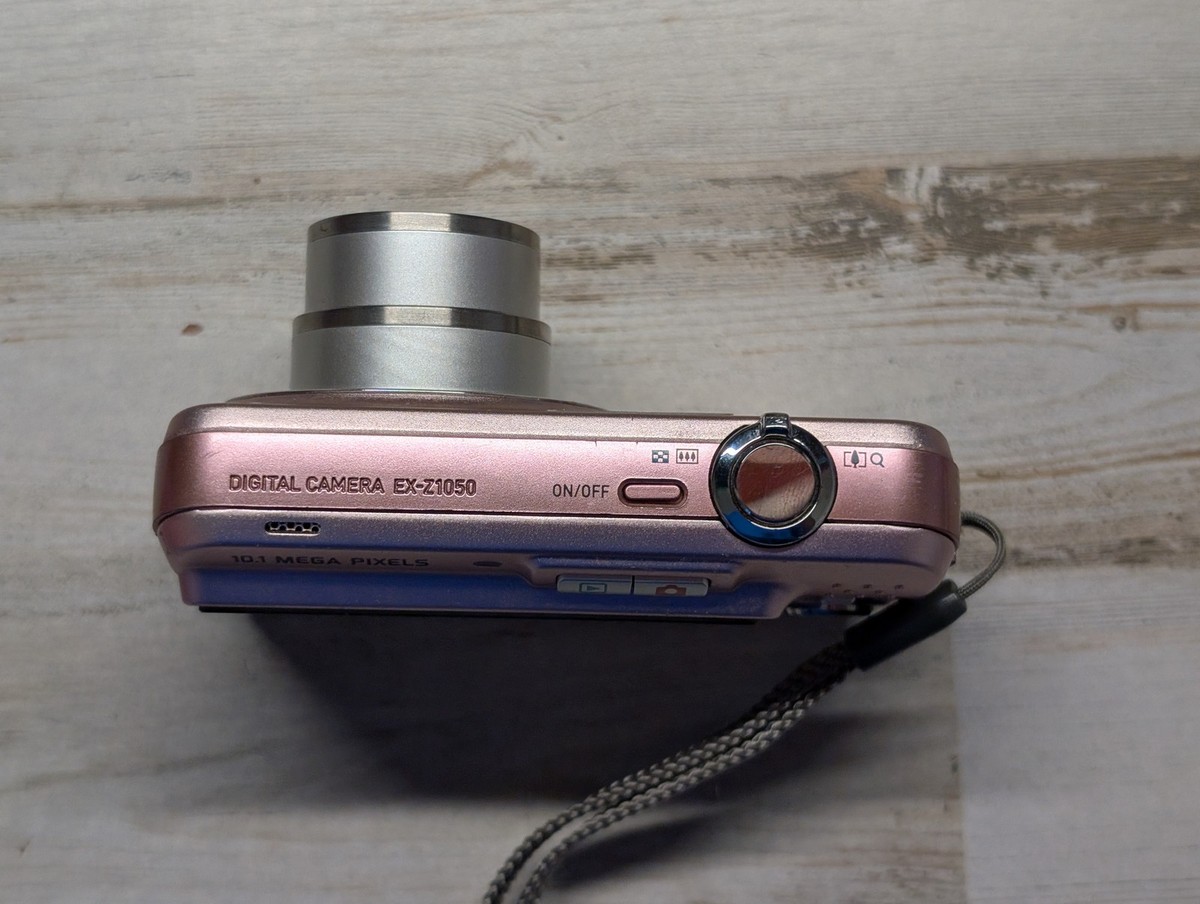 Casio EXILIM EX-Z1050 10.1MP Digital Camera Pink 3x Optical Zoom