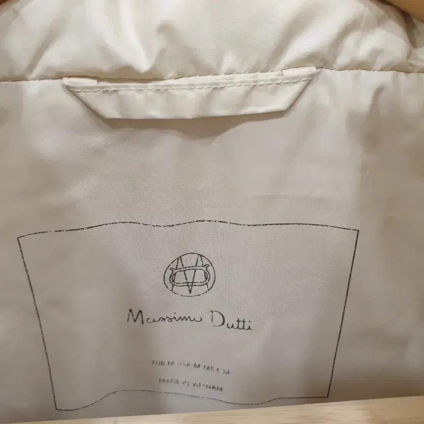 Massimo Dutti Ivory Down Padding Jacket - Size 66 - image 7