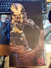 Quantum Mechanix Predator Q-Fig Max Elite Figure