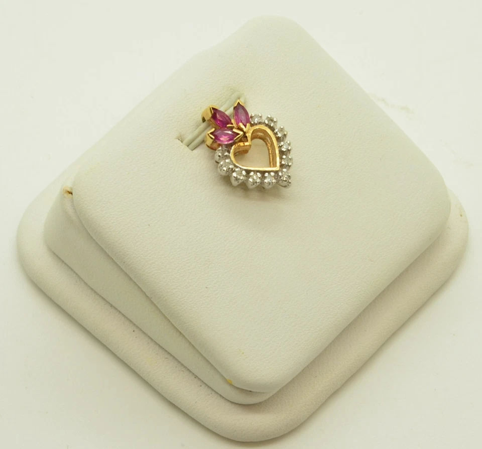 Precioso colgante de corazón de turmalina y diamantes de oro amarillo de 14 quilates ORO-2181 Foto 2 de 3