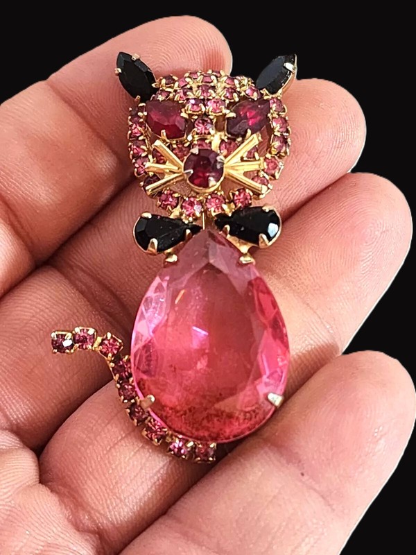 Alice Caviness Pink Topaz, Ruby and Jet  Crystals Cat Brooch