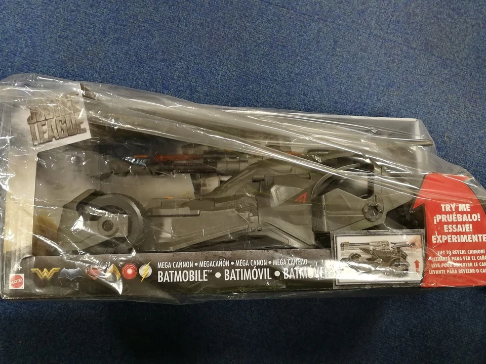 Justice League FGG58 Mega Cannon Batmobile Vehicle Toy - Image 2 of 2