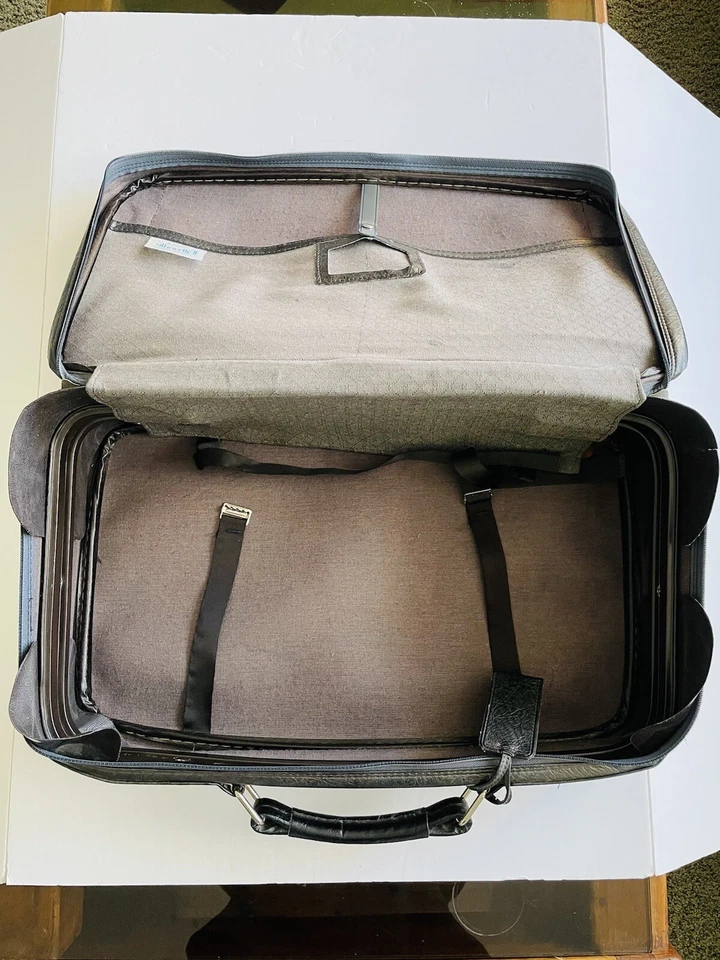 Equipaje Samsonite Vintage Gris Cuero Suave - Maleta Retro 22” X 8” X 12” Foto 2 de 4