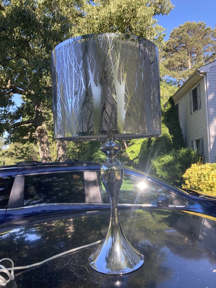 Pantalla de lámpara plateada con patrón de ramas de árbol 28” lámpara de mesa plateada IMPRESIONANTE Foto 4 de 4