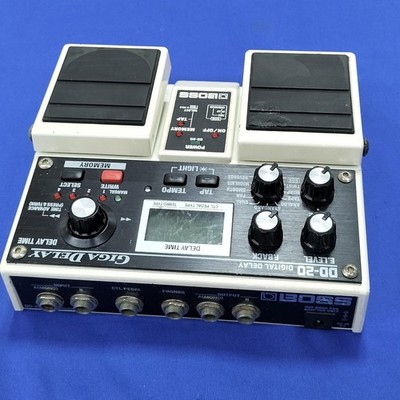 BOSS DD-20 Digital Delay Twin Pedal - Tap Tempo - Presets - Stereo