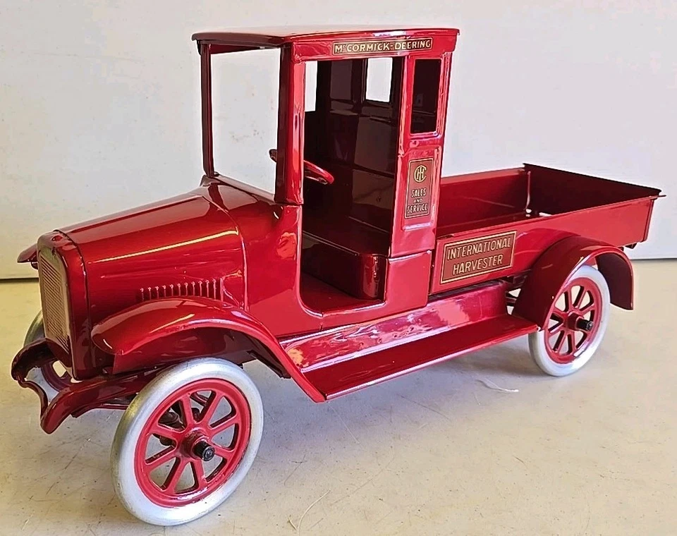 Antique 24" Original Buddy L IH International Harvester Sales Red Baby Truck - Image 2 of 4