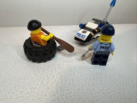 LEGO CITY: Tire Escape (60126), Complete