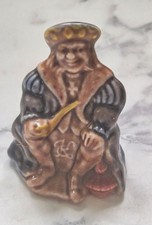 Wade Whimsies Old King Cole Nursery Rhyme Set 2 Joined Feet Red Rose Tea England