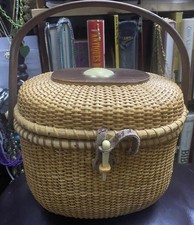 Vintage Nantucket Lightship Basket Purse Woven Wicker with Classic Shell