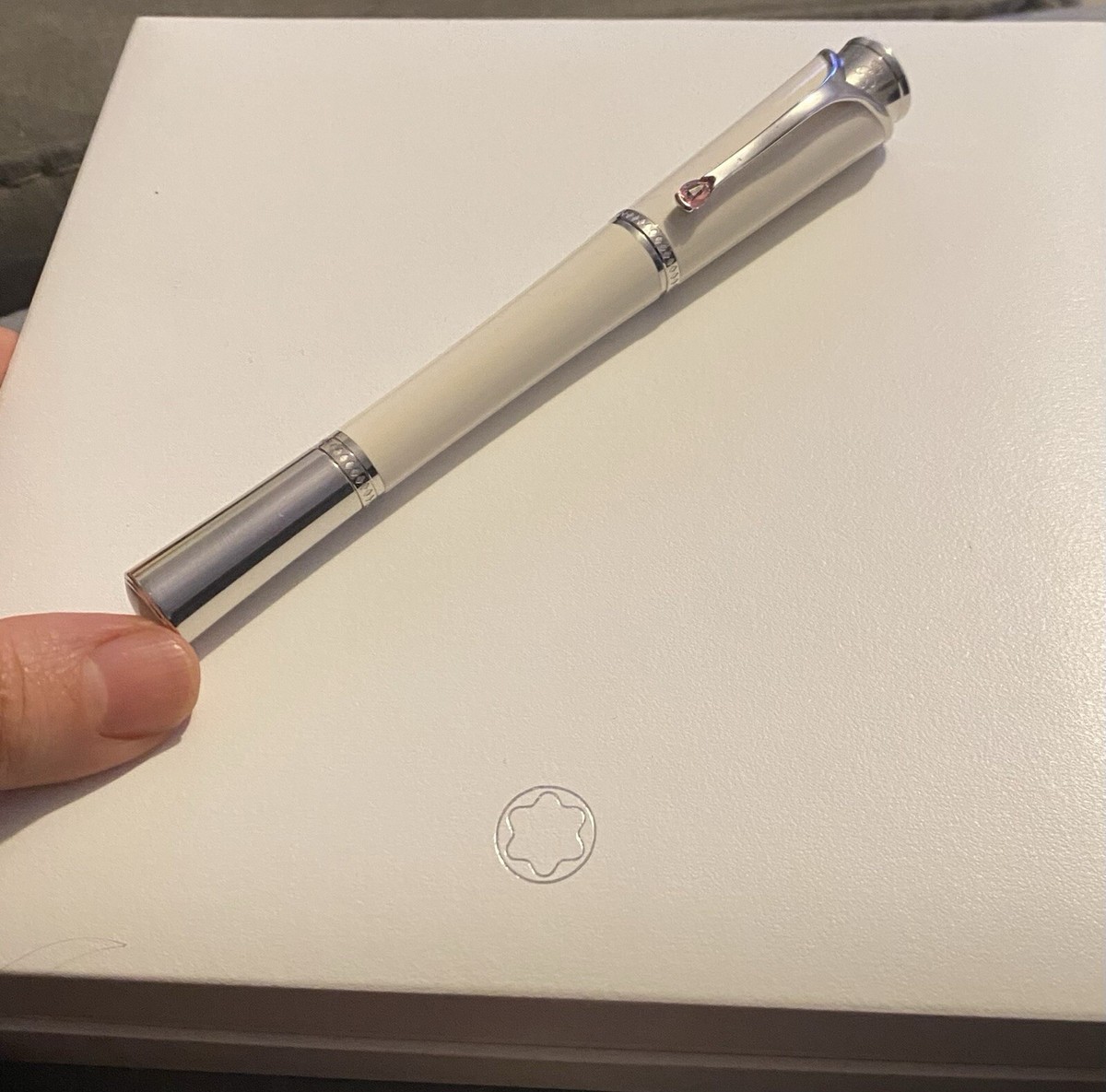 Mont blanc Princesse Grace De Monaco Fountain Pen UK - Main Image