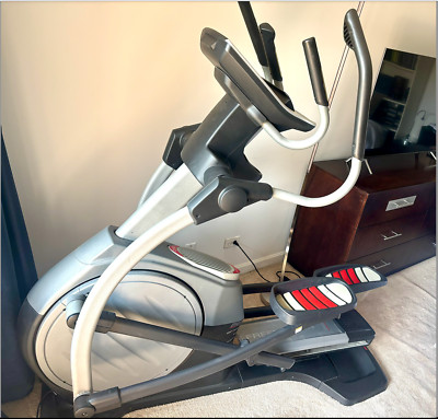 Freemotion Elliptical E 5.5 Commercial Grade with Screen