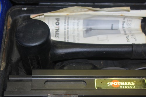 Spotnails TEBO2 TEBO Decker Kit with Dead Blow Mallet With Hard Case & VHS - Picture 8 of 9