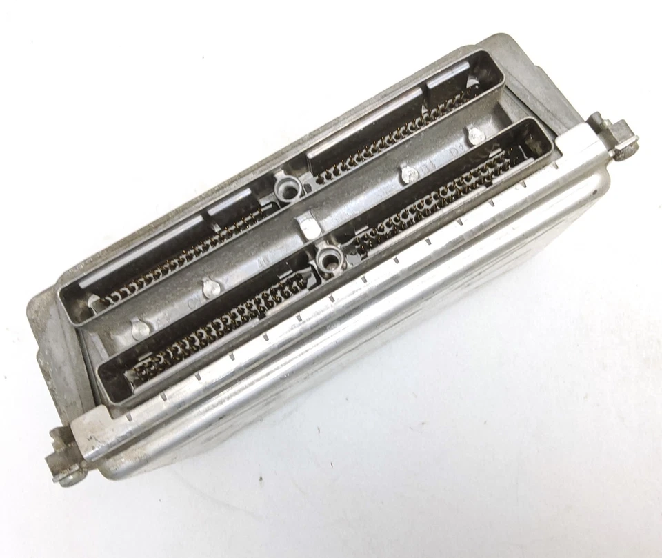 Computadora módulo de control del motor ECM ECU de 2002 Chevrolet Impala 9361735 Foto 4 de 4