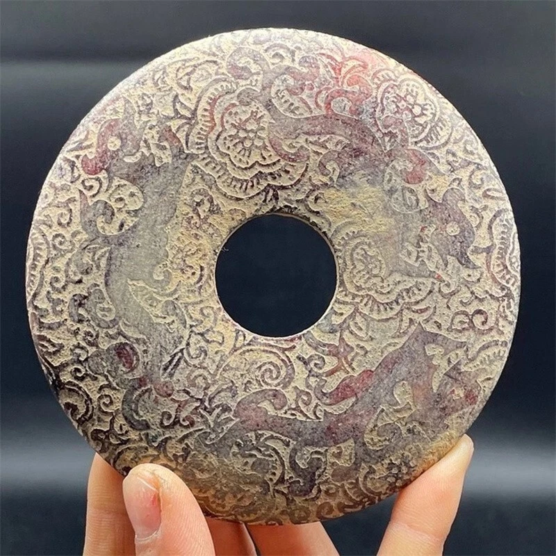 Old jade bi,Chinese Jade ware Carved relief Dragon pattern round - Image 3 of 4