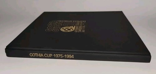 GOTHIA CUP 94 : 20 YEARS 1975 - 1994 GOTEBORG SWEDEN WORLD YOUTH SOCCER HC BOOK - Picture 2 of 9
