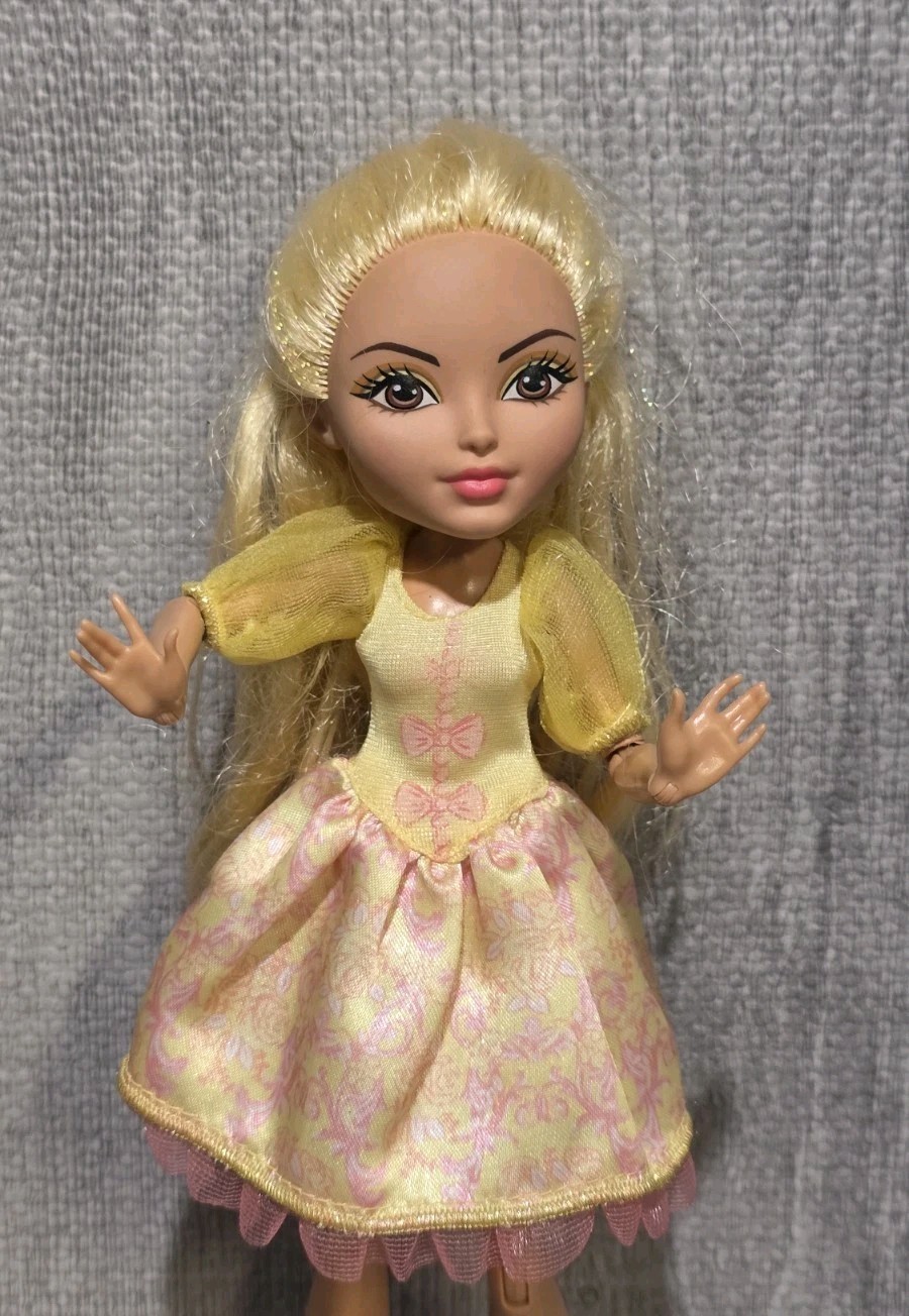 Ever After High Birthday Ball Rosabella Beauty Rare Incomple
