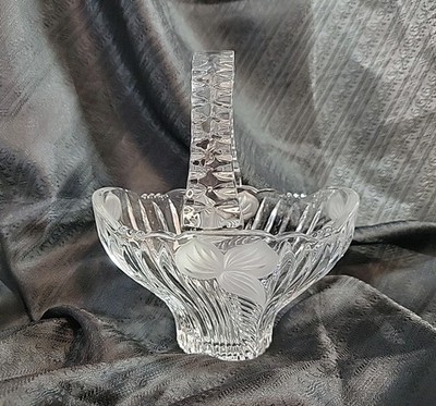 Anna Hutte Bleikristall Germany 24% Lead Crystal Handled Basket Frosted Iris