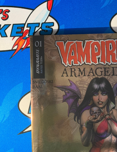 Vampirella: Armageddon #1 - Joseph Michael Linsner - 1:7 Foil Variant (2025) - Picture 3 of 6