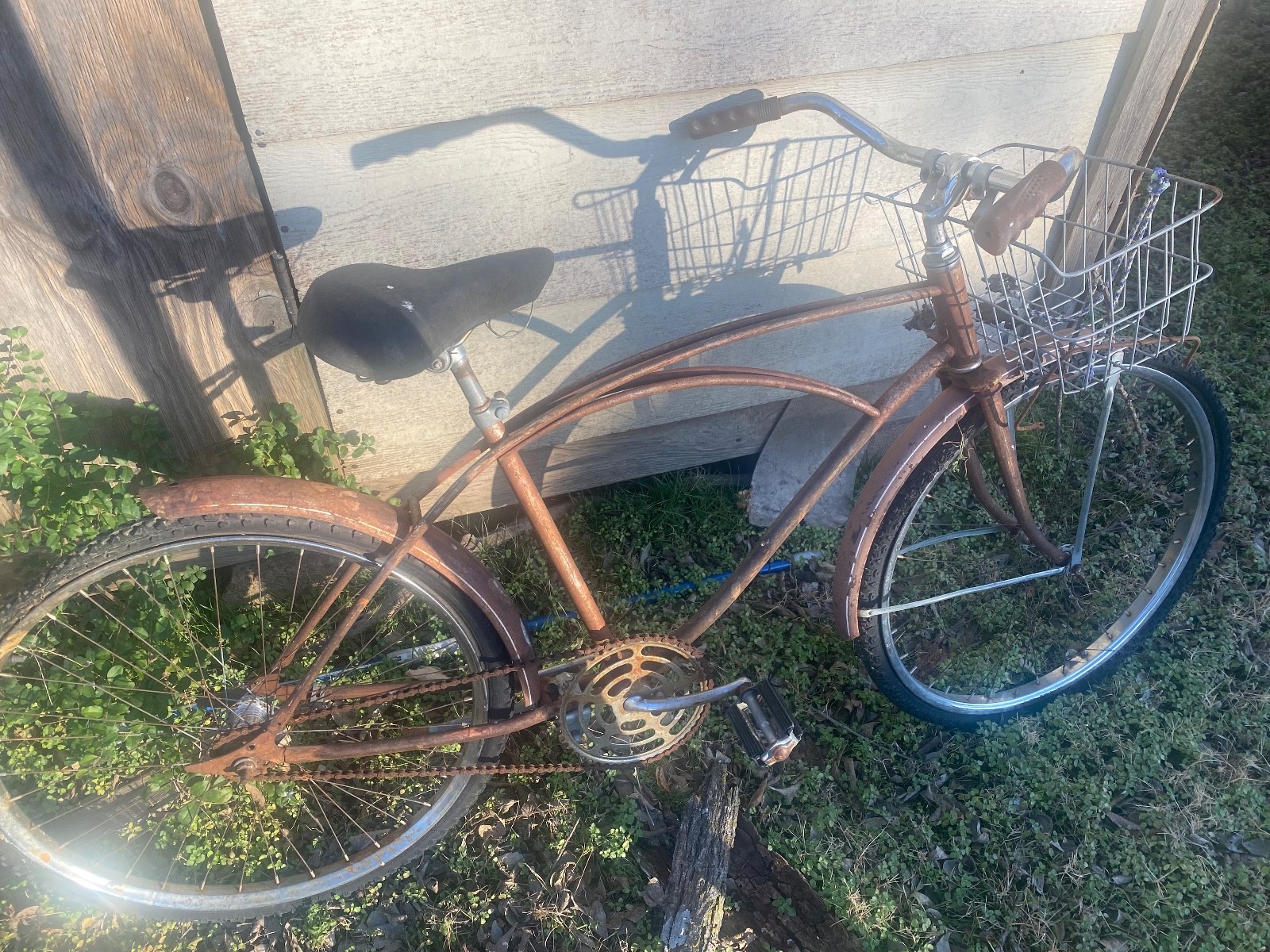 antique bicycle for sale, haven’t been used for years and been in (100.00 USD) antique bicycle for sale, haven’t been used for years and been in (100.00 USD)