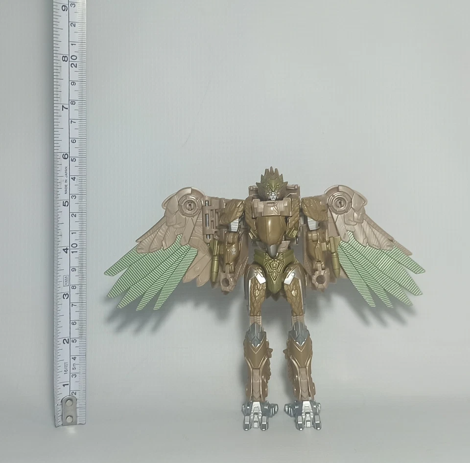 HASBRO 2023 TRANSFORMERS ROTB STUDIO SERIES 97 DELUXE AIRAZOR 100% COMPLETE - Image 2 of 4