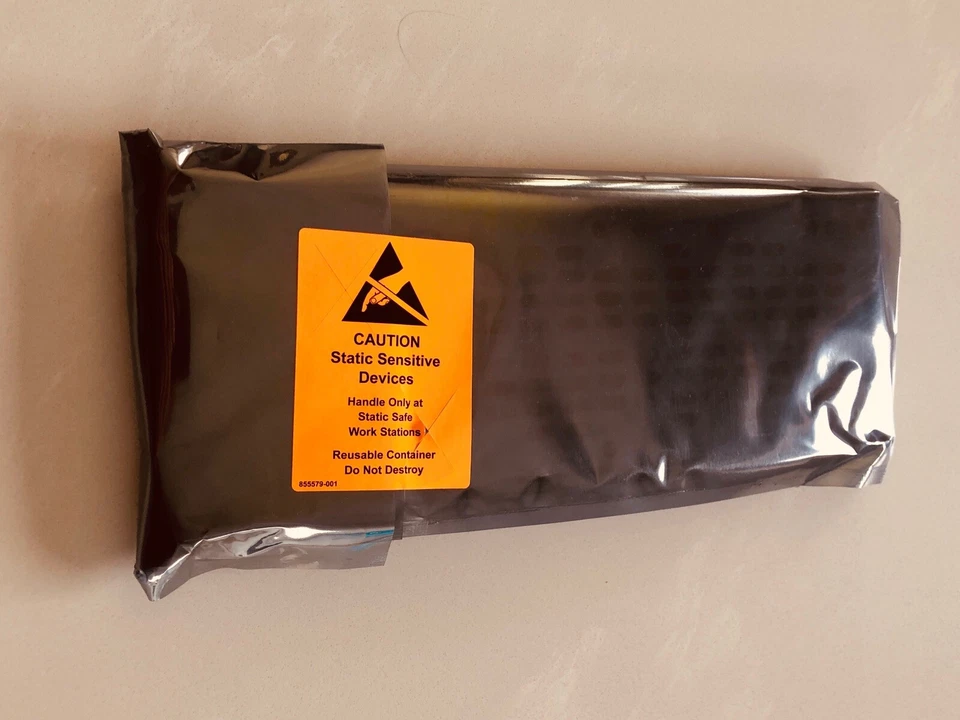 HPE 300Gb 15000rpm SAS Hard Drive SKST0300S5xeN015 P12103-001 (Spare) - Image 3 of 3