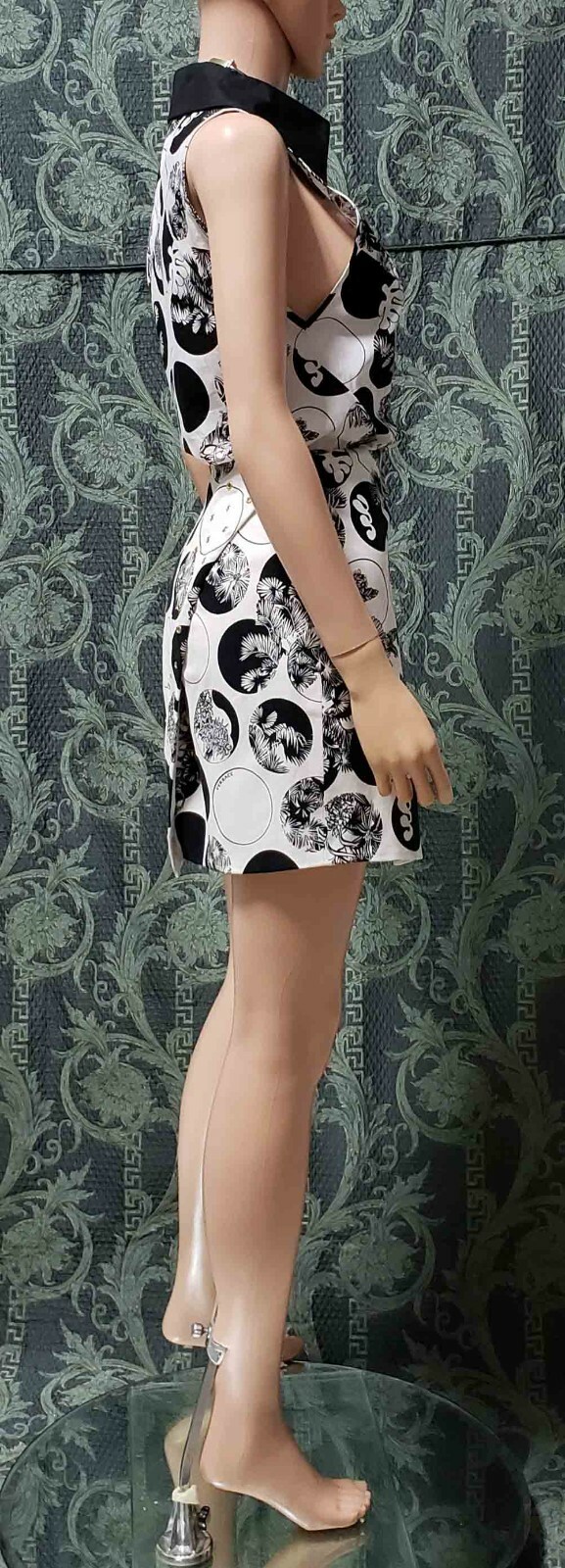 Resort 2012 Look # 4 NEW VERSACE FLORAL BLACK and WHITE COTTON SKIRT SUIT 38 - 2 image 7