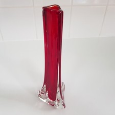 Whitefriars Kunstglas rubinrot Vase 9570 gelappt 24cm Baxter 60er Vintage British