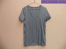Women Size Medium Gap Modern T Short Sleeve V-Neck T-Shirt Blue