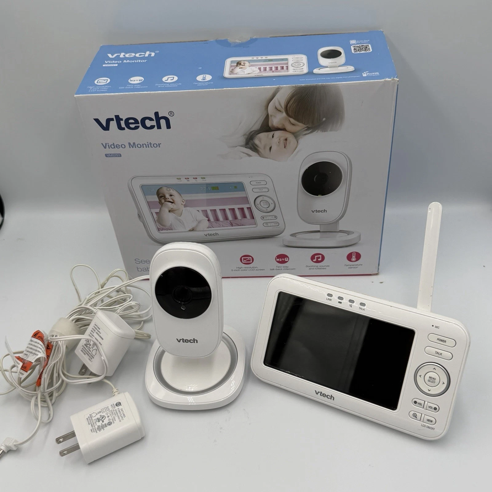 VTech Baby Monitor 2.8” Screen Portable White Camera Talking Screen VM819 PU