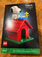 Imagen de NEW SEALED LEGO Ideas Peanuts Snoopy's Doghouse (21368)*dog*964 pieces*18+