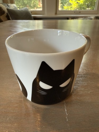 IKEA Mug Cat Kustfyr NEW 2025 White Black Halloween 4" w Cats 12 oz 1 Mug - Picture 2 of 8