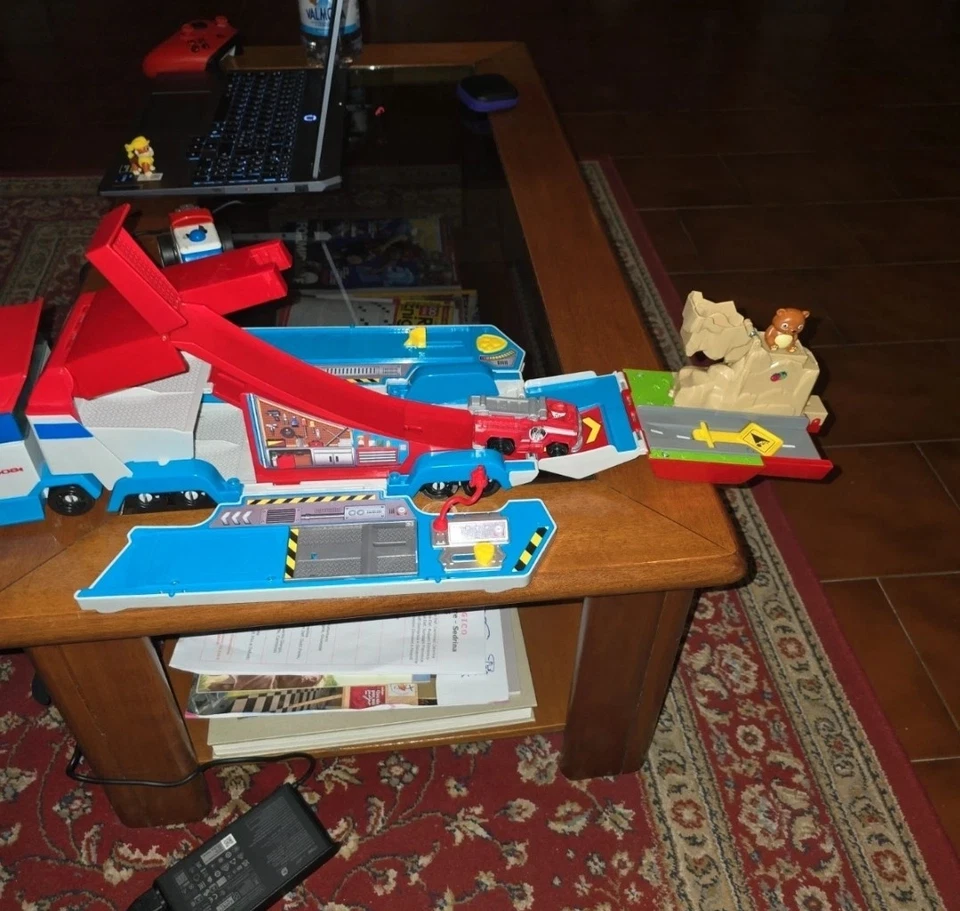 Paw Patrol – Big Truck Pups Camion Grande + 3 Personaggi E Camioncino pompiere - Immagine 2 di 4