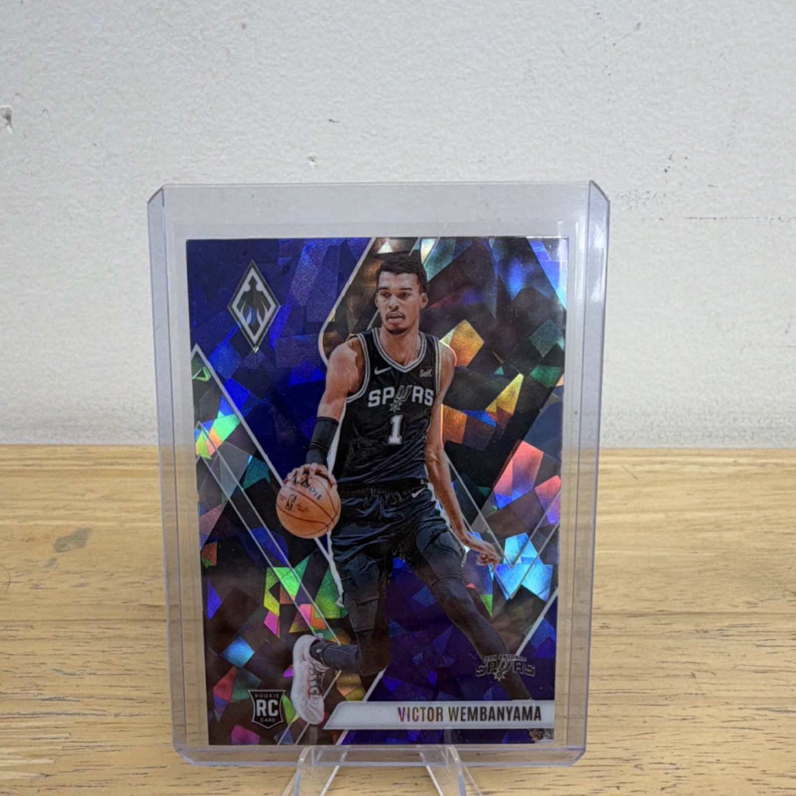 Panini 2023-24 Phoenix Rookies Victor Wembanyama Blue Ice RC Spurs #256