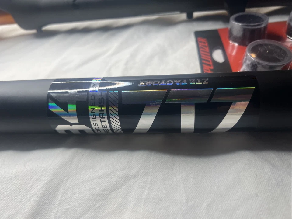 NEW ZTZ Factory Racing 29” MTB Air Suspension Fork 34mm Tube 120mm Travel ABS - Image 4 of 4