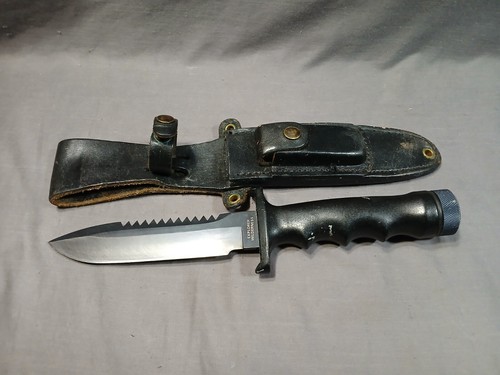 Vintage Explorer Wilderness Survival Knife W/Leather Sheath Compass in handle