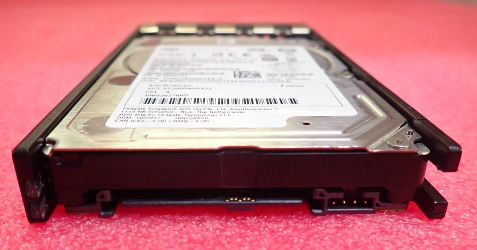 Fujitsu 2TB 7.2K 2.5" SAS 12G 512E Hot-Plug Hard Drive HDD S26361-F5600-L200 - Image 4 of 4